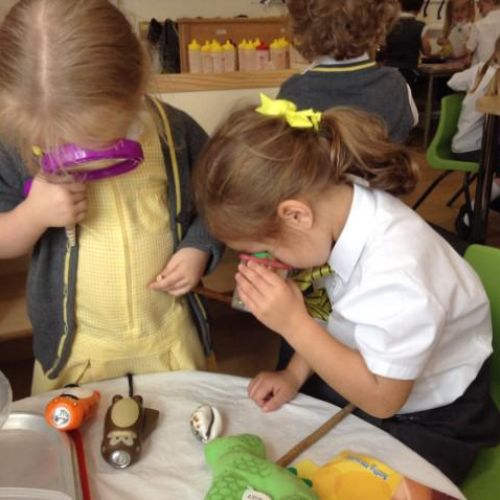 Playing and exploring - finding things out!_JPG.jpg